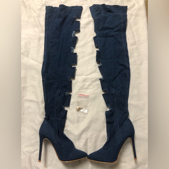 THIGH HIGH DISTRESSED DENIM HIGH HEEL BOOTS SIZE: 8.5 - Picture 2 of 8